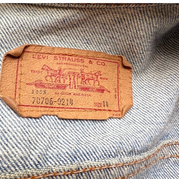 Levi’s Vintage Denim Distressed Trucker Jacket XS Petite Women’s Jean Jacket - Picture 13 of 15